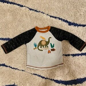 Mud Pie Long Sleeve Peek-a-boo Dino Tee 🦕🦖